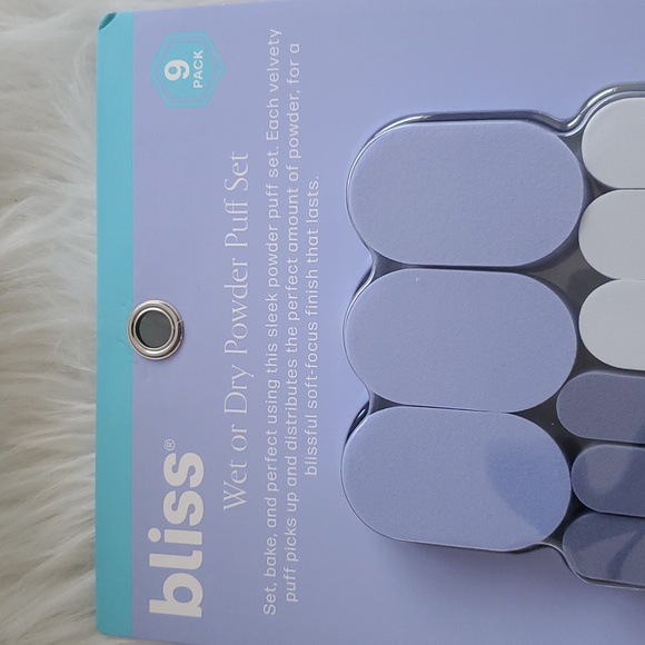 Bliss Wet Or Dry Powder Puff Set Of 9 NWT Sealed - Picture 4 of 4